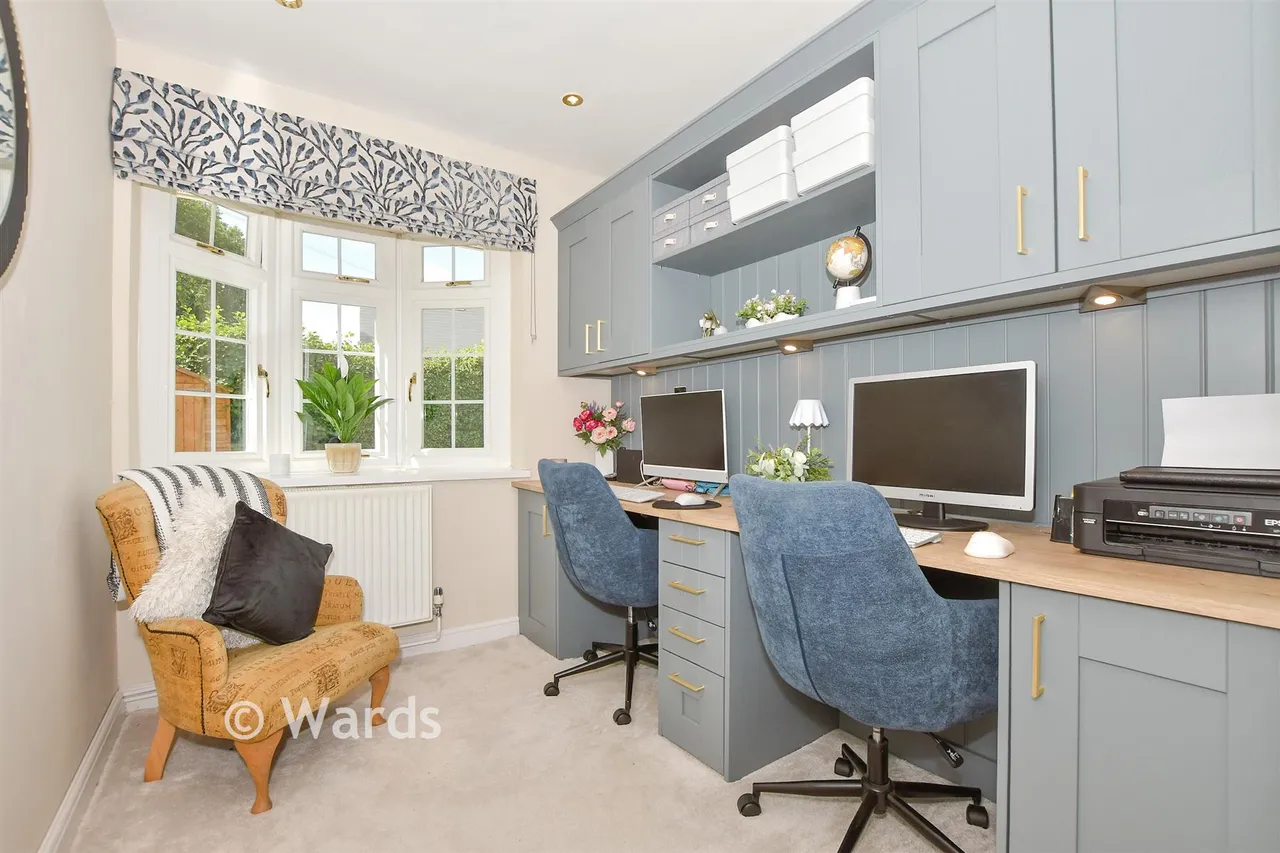 Pleasant Valley Lane, East Farleigh, ME15, photo 10
