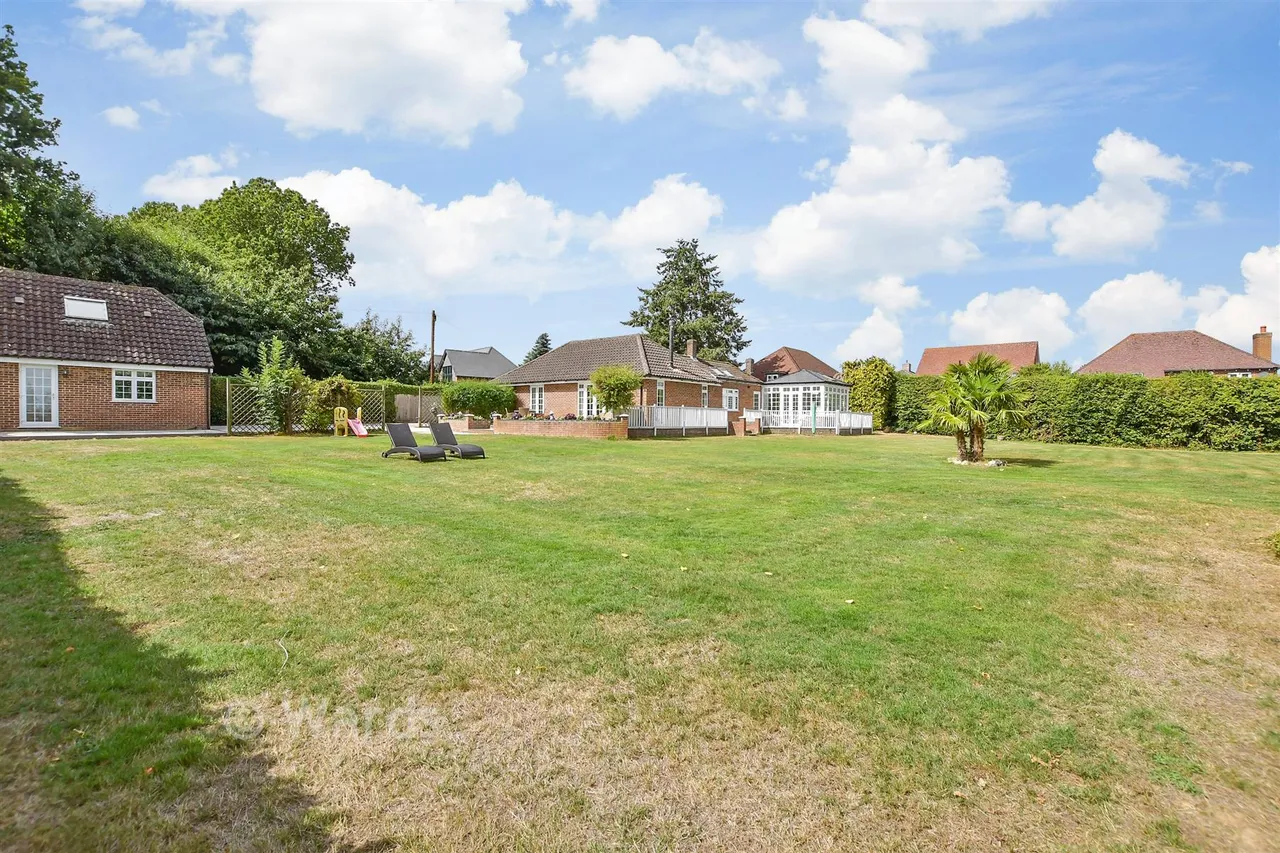 Pleasant Valley Lane, East Farleigh, ME15, photo 7