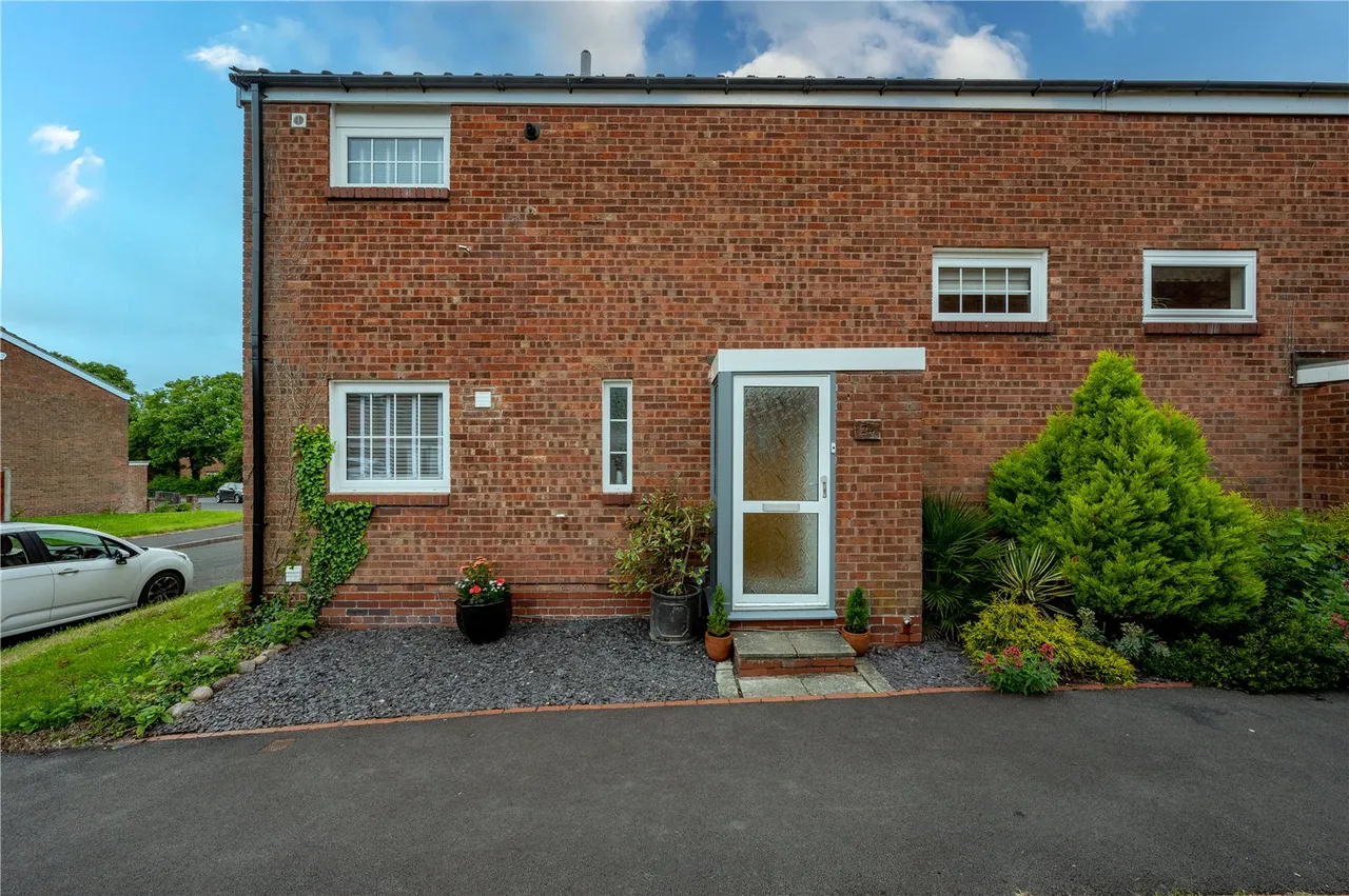 3 bed house for sale — Shawbury Close Winyates East, Redditch, Worcestershire, B98 0PE