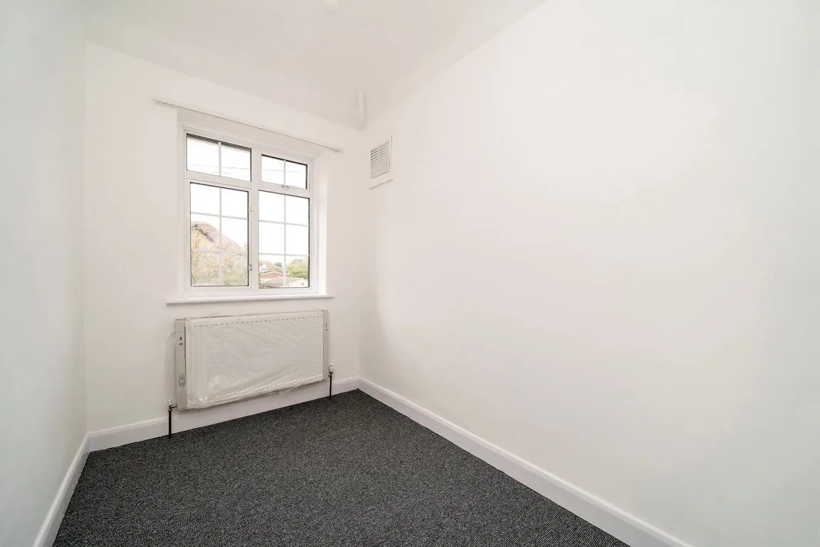 Kingsley Avenue, UB1, photo 6
