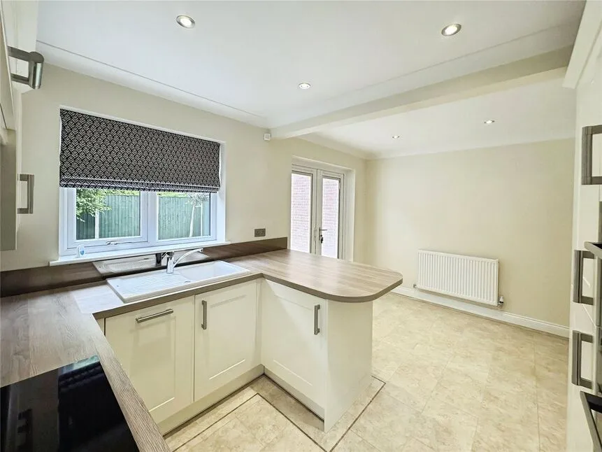Paddock Close, Doncaster, South Yorkshire, DN5, photo 4