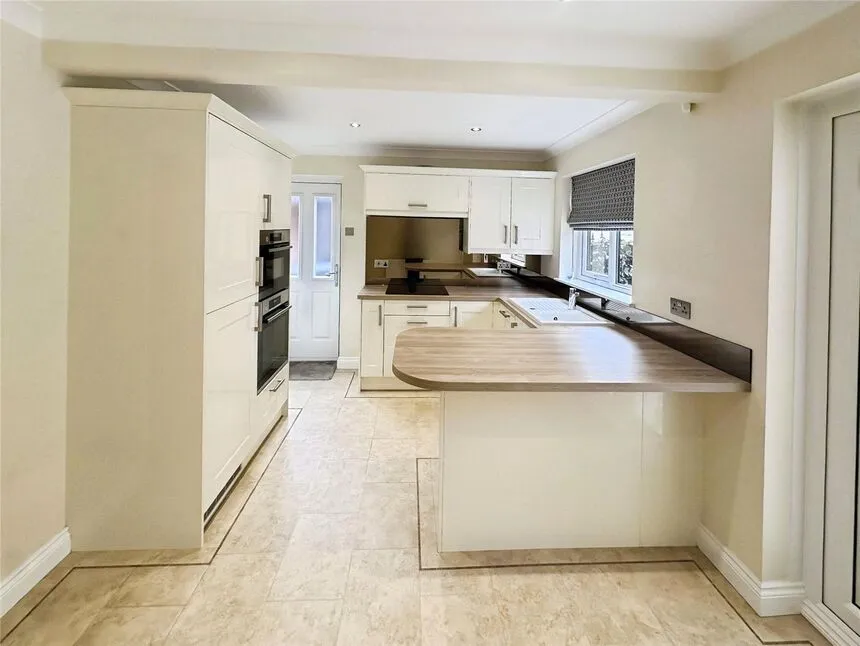 Paddock Close, Doncaster, South Yorkshire, DN5, photo 2