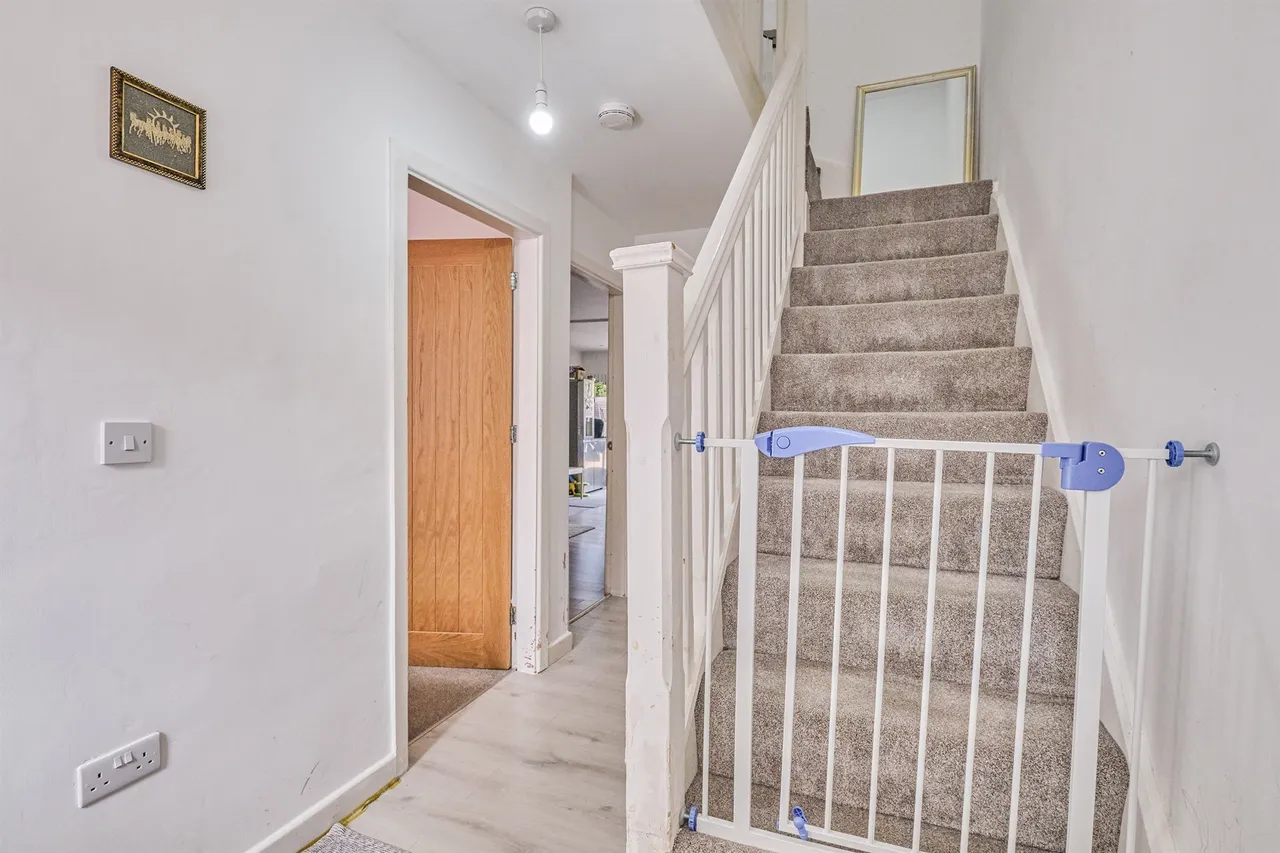Westbourne Road, Penn, WV4, photo 7
