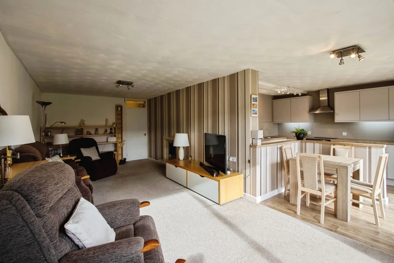 Gibson Lane, Kippax, Leeds, West Yorkshire, LS25, photo 6