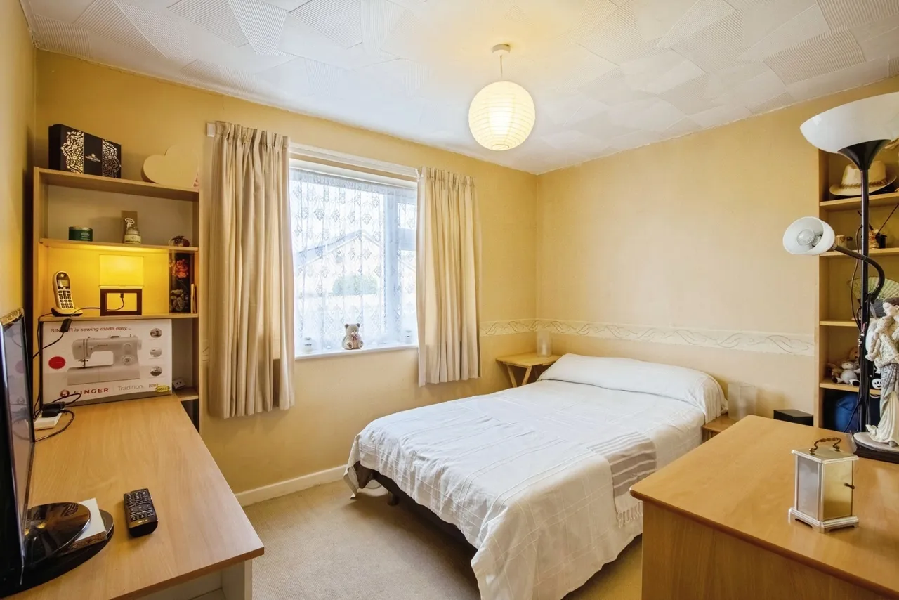 Gibson Lane, Kippax, Leeds, West Yorkshire, LS25, photo 13