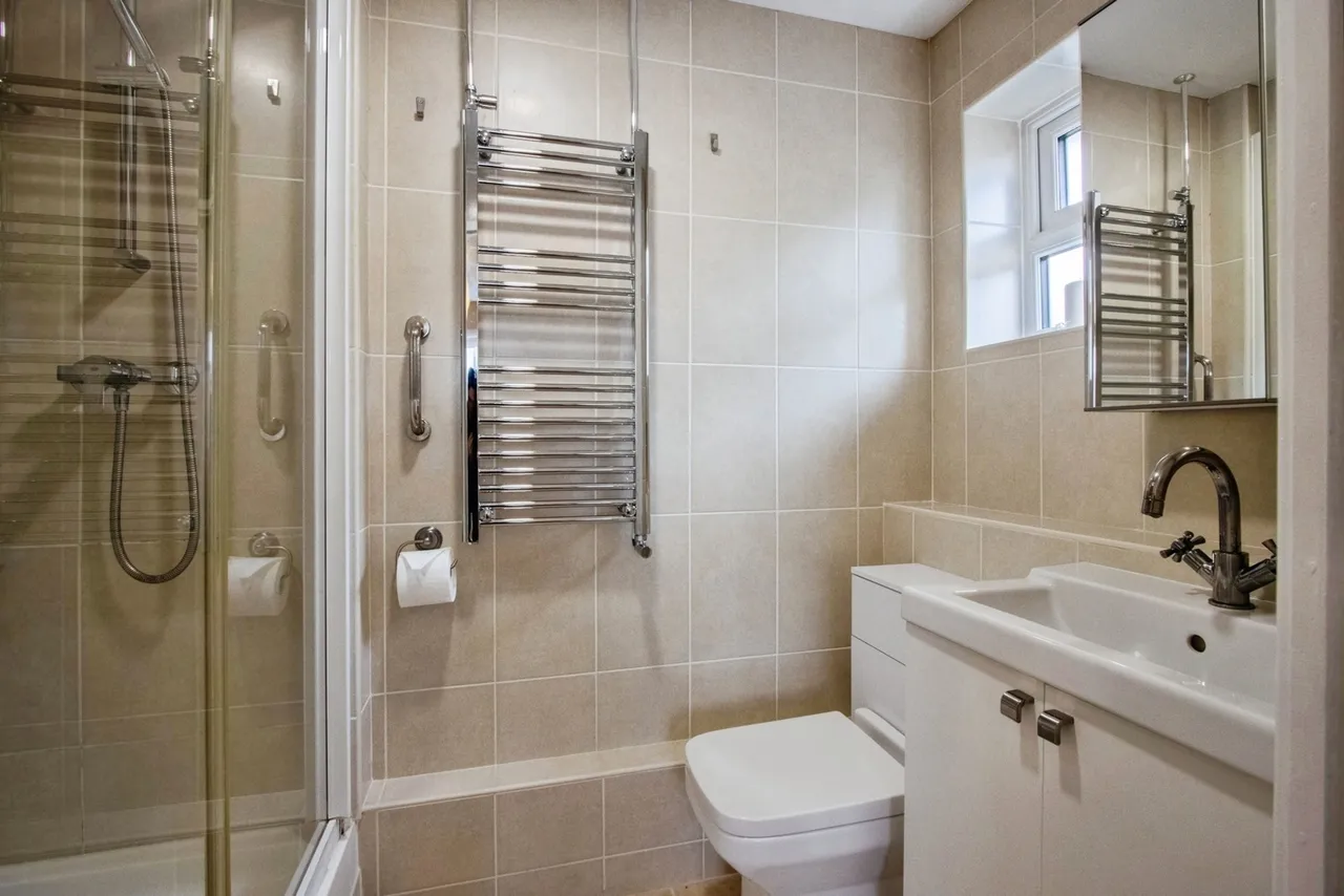 Gibson Lane, Kippax, Leeds, West Yorkshire, LS25, photo 11