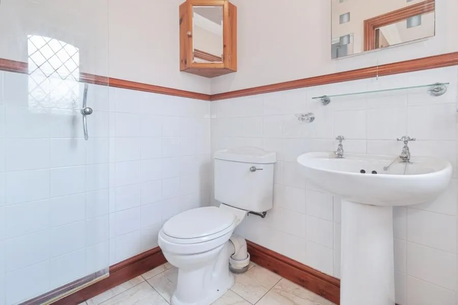 Millers Close, Rushden, NN10, photo 17