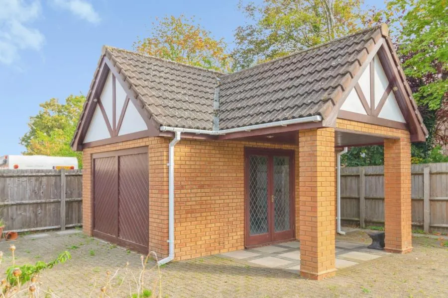 Millers Close, Rushden, NN10, photo 10