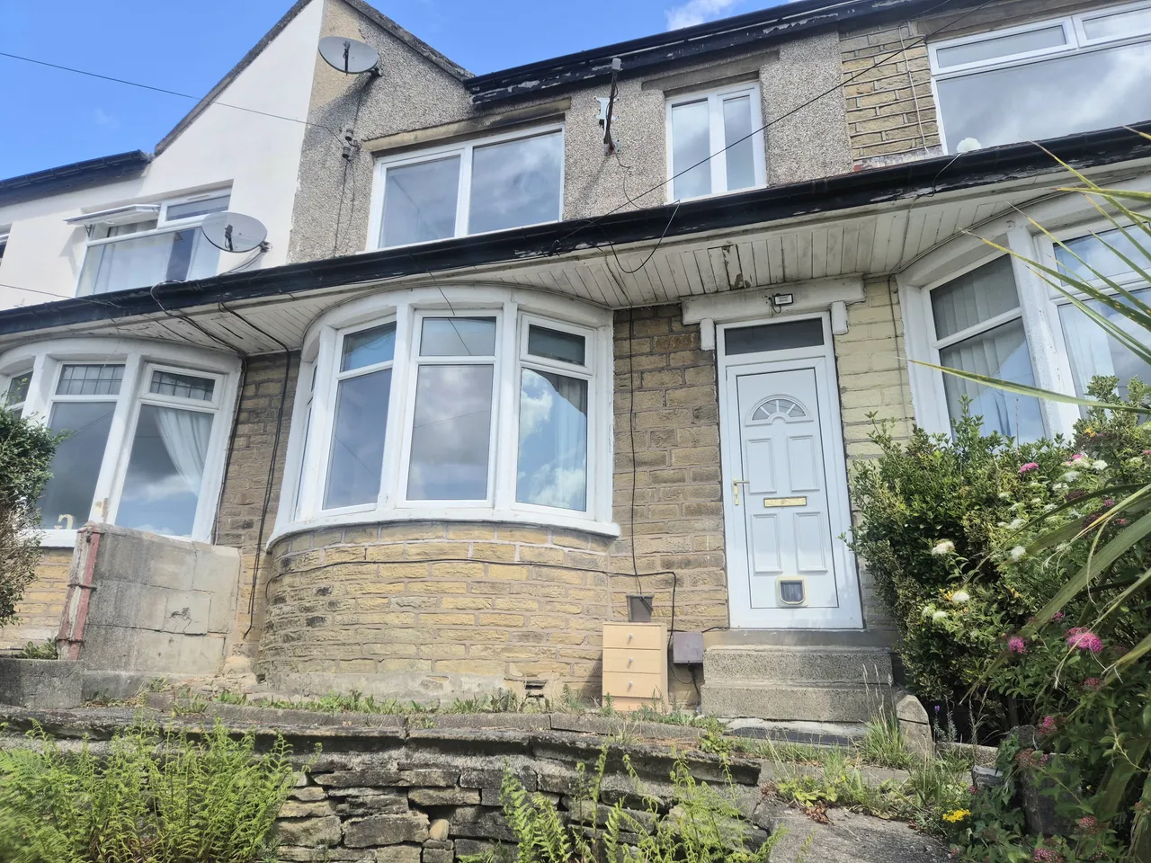 3 bed house to rent — Roils Head Road, HALIFAX