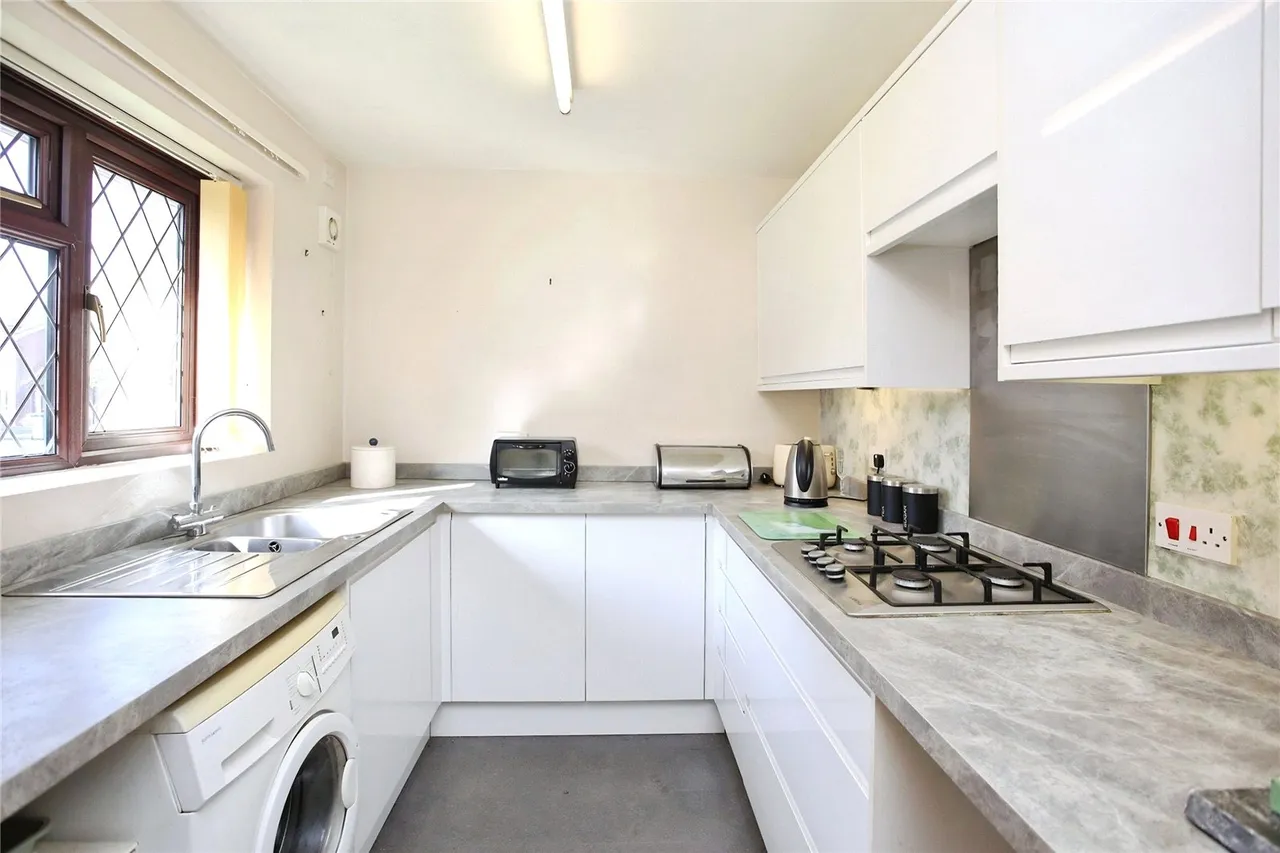 Fenwick Drive, Heaton Mersey, SK4, photo 3