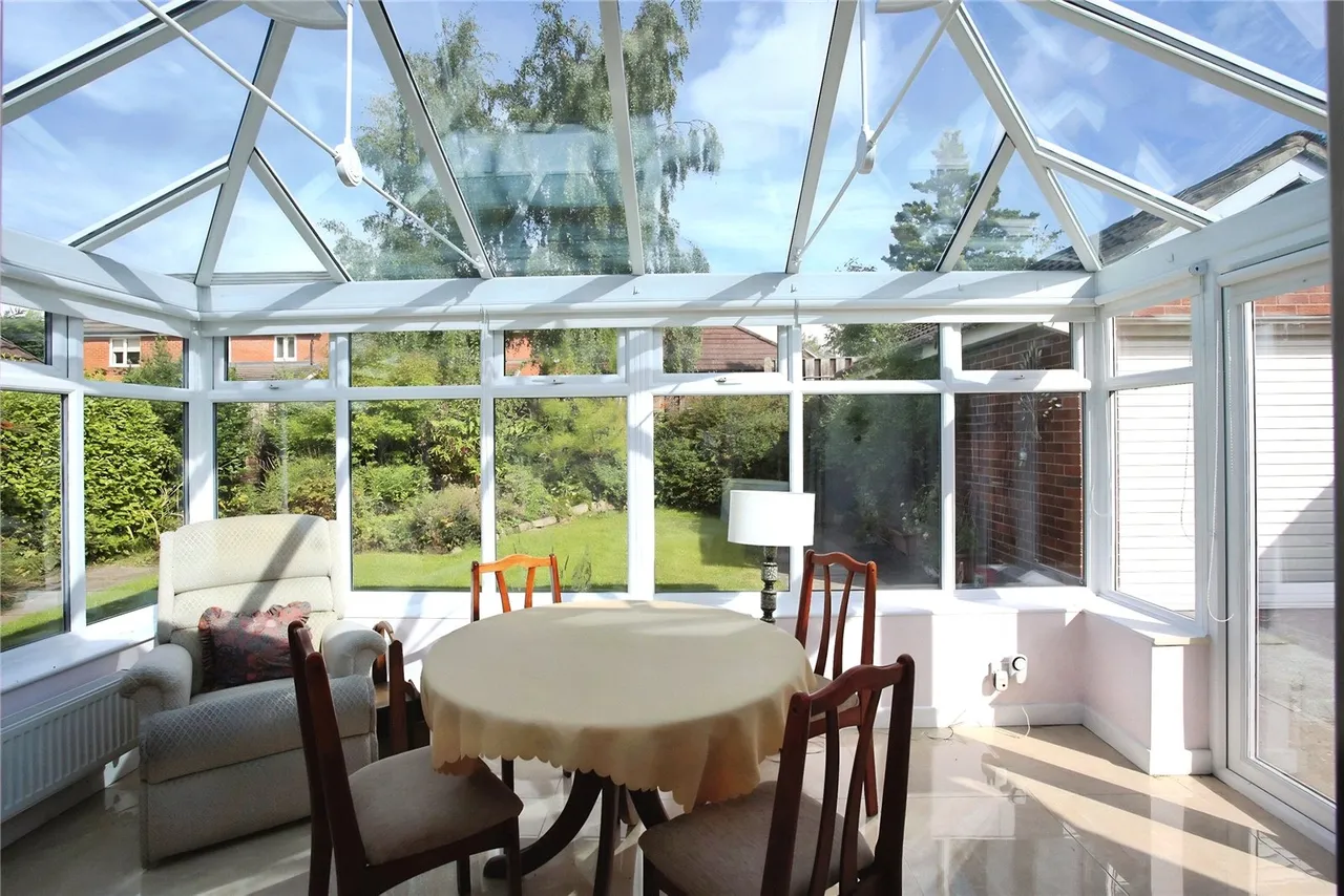 Fenwick Drive, Heaton Mersey, SK4, photo 13