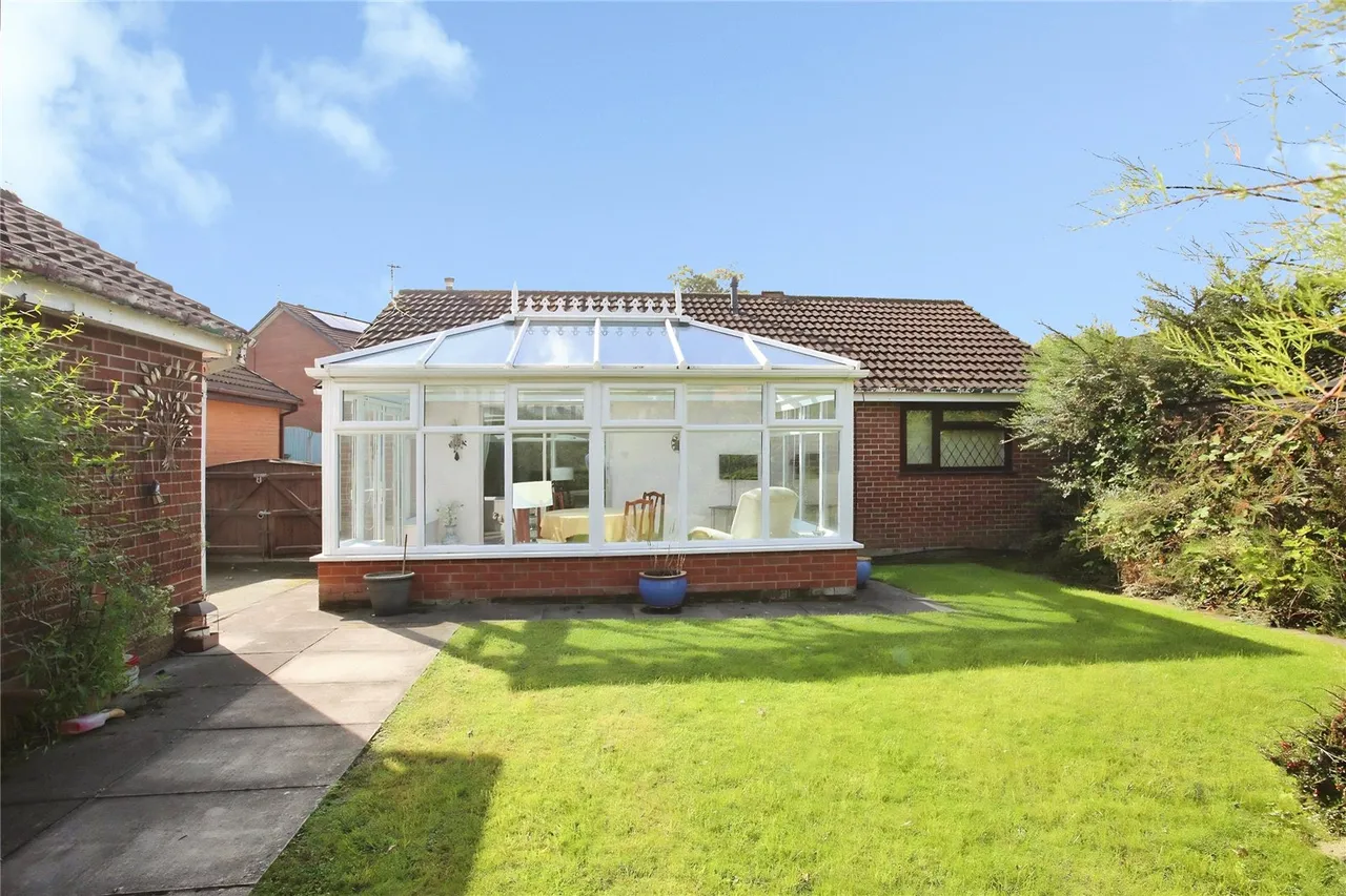 Fenwick Drive, Heaton Mersey, SK4, photo 21