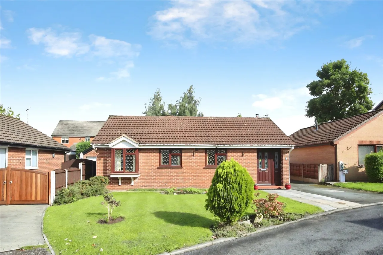 Fenwick Drive, Heaton Mersey, SK4, photo 19