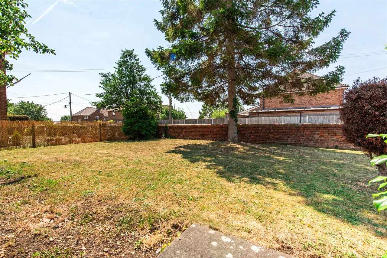 High Street, Harrold, MK43, photo 14