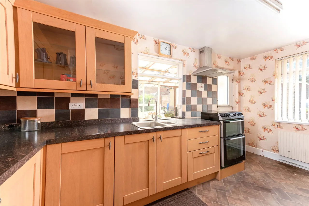 High Street, Harrold, MK43, photo 5