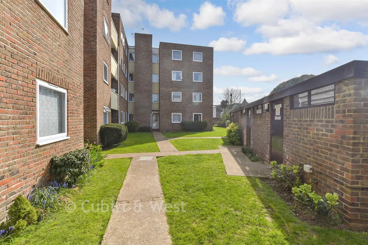 High Street, Bognor Regis, PO21, photo 8