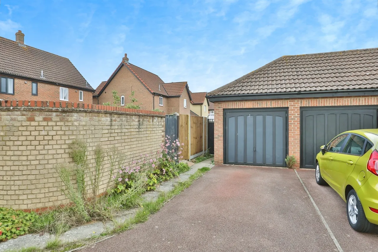 Honeysuckle Drive, Dereham, NR20, photo 16