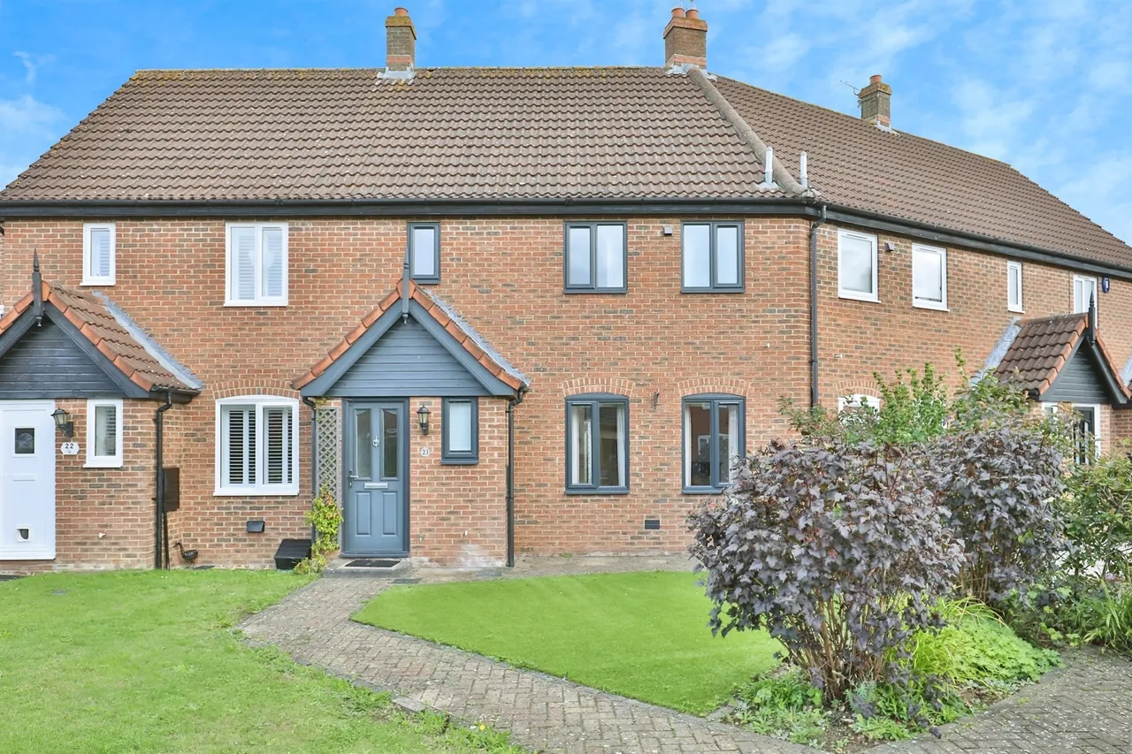 2 bed house for sale, Honeysuckle Drive, Dereham, NR20