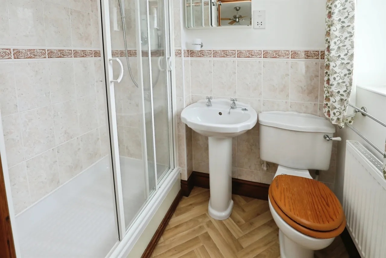 Honeysuckle Drive, Dereham, NR20, photo 10