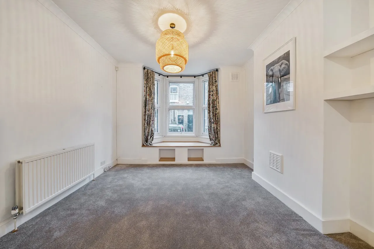 Searles Road, SE1, photo 2