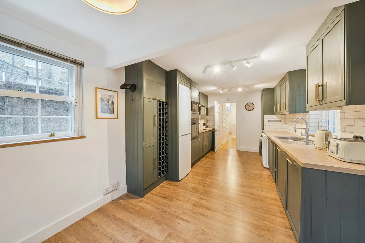 Searles Road, SE1, photo 20