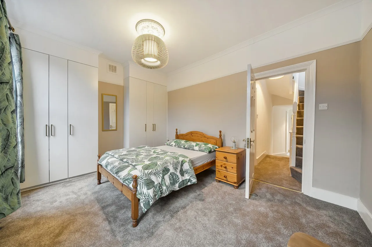 Searles Road, SE1, photo 10