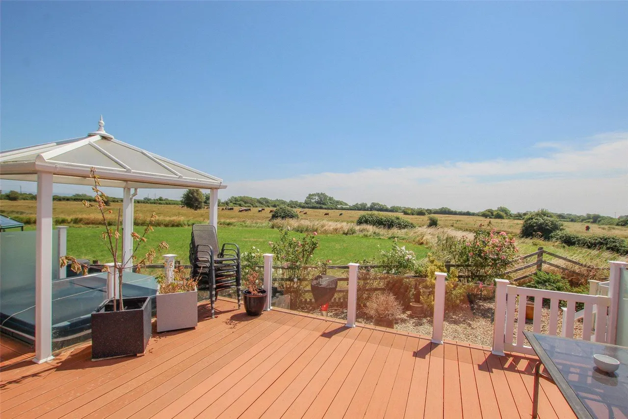 Weston Road, Brean, TA8, photo 3