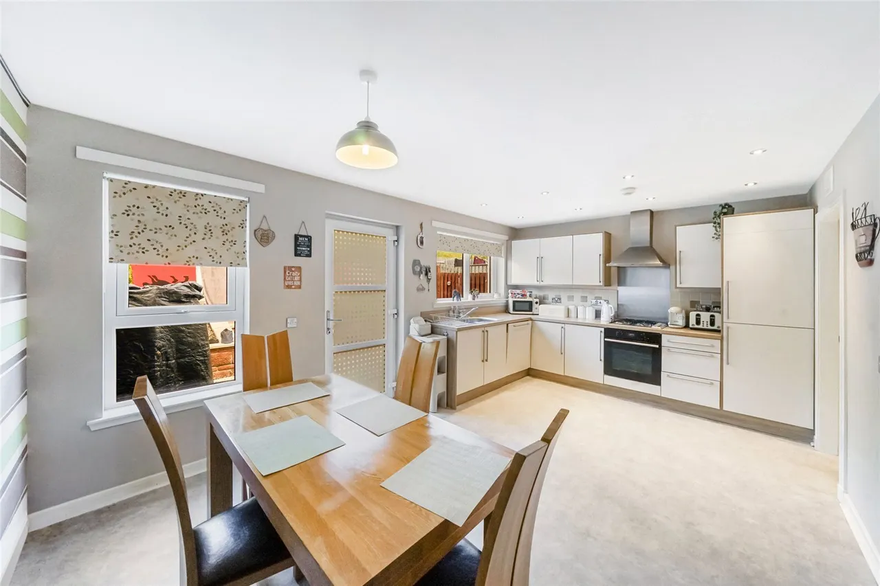 Bryden Way, Alloa, Clackmannanshire, FK10, photo 3
