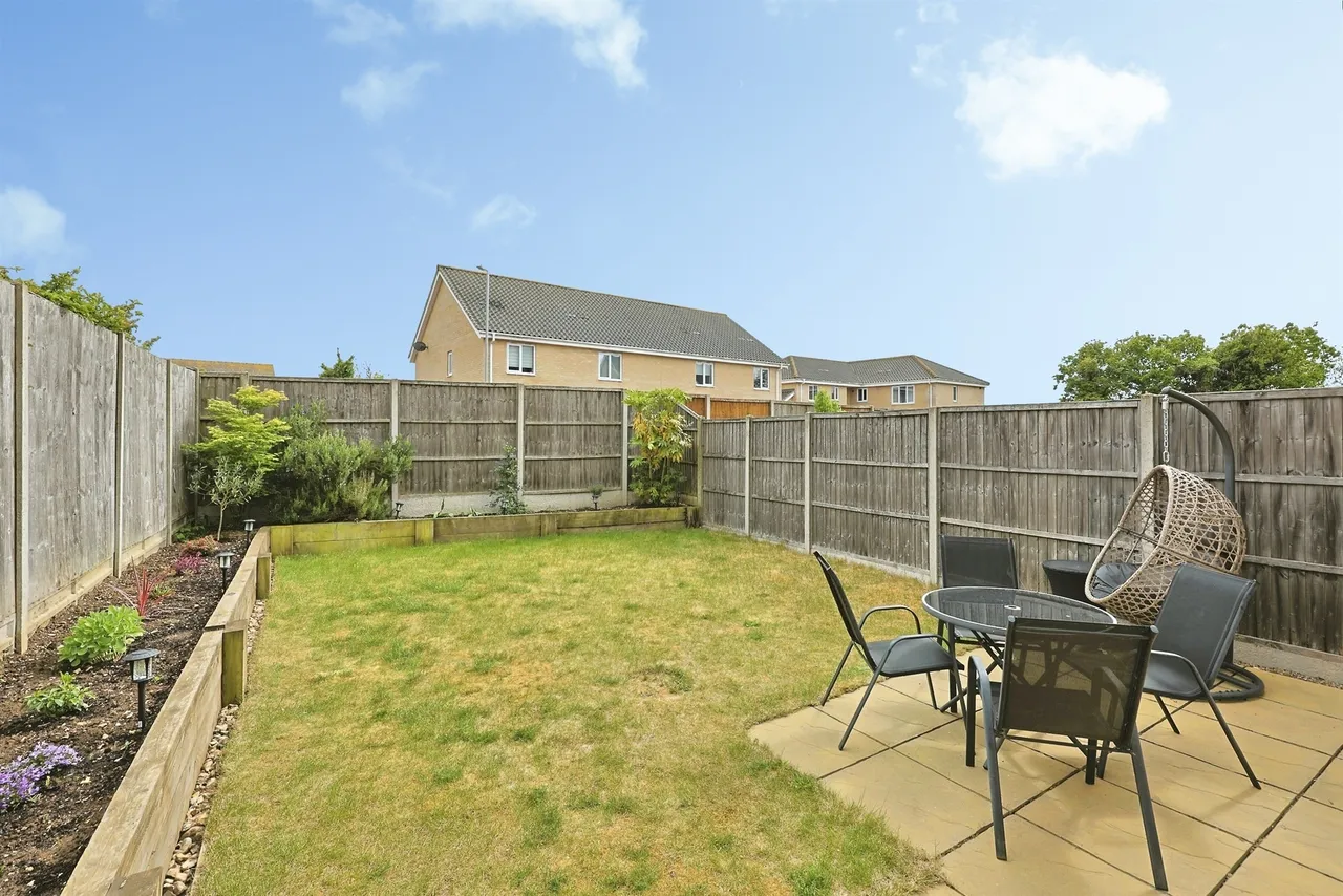 Wellesley Close, Poringland, Norwich, photo 4