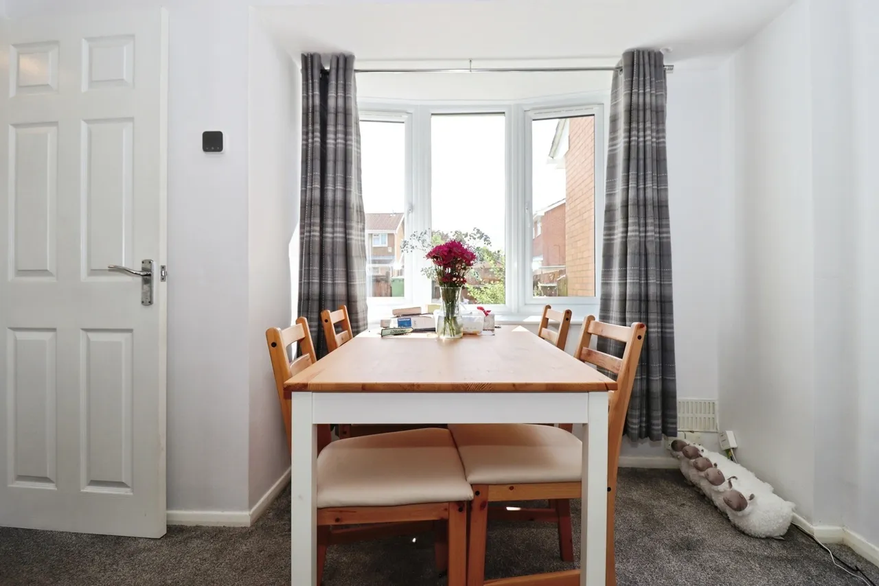 Longs Drive, Yate, Bristol, Gloucestershire, BS37, photo 3