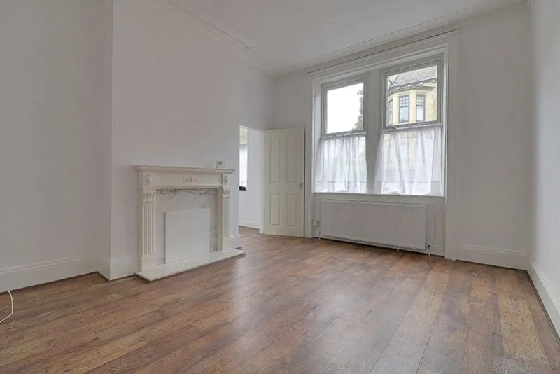 King Street, Mirfield, WF14, photo 3