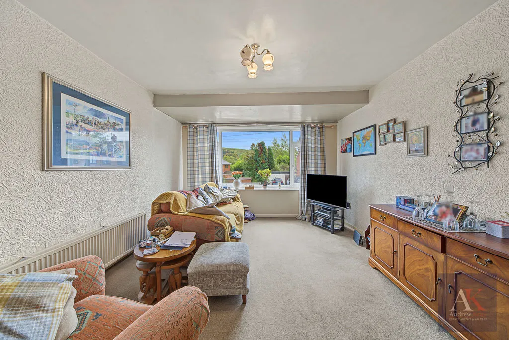 Temple Lane, Littleborough, OL15, photo 2