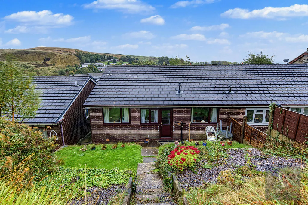 Temple Lane, Littleborough, OL15, photo 26