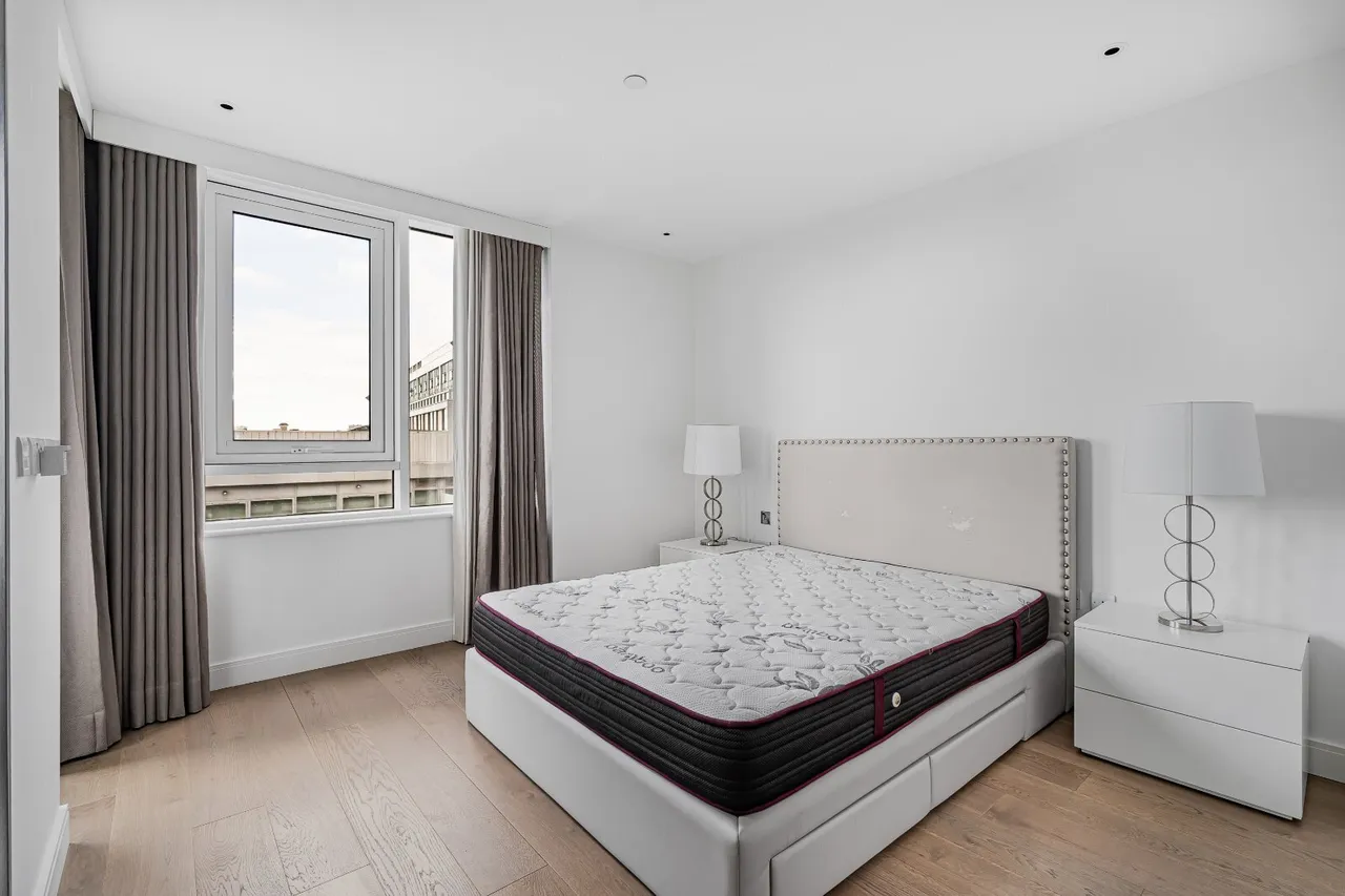 Sopwith Way, London, SW11, photo 5