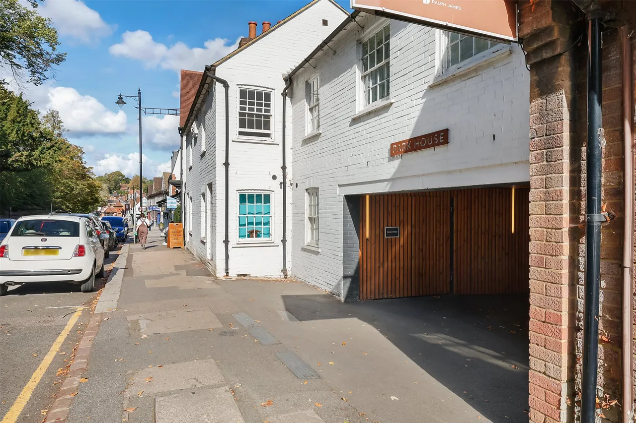 Bell Street, Reigate, RH2, photo 13