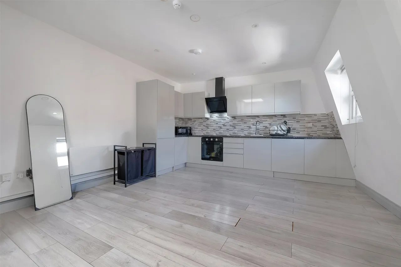 Bell Street, Reigate, RH2, photo 3