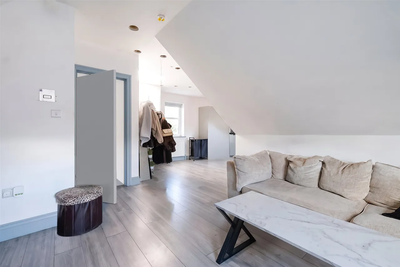 Bell Street, Reigate, RH2, photo 8