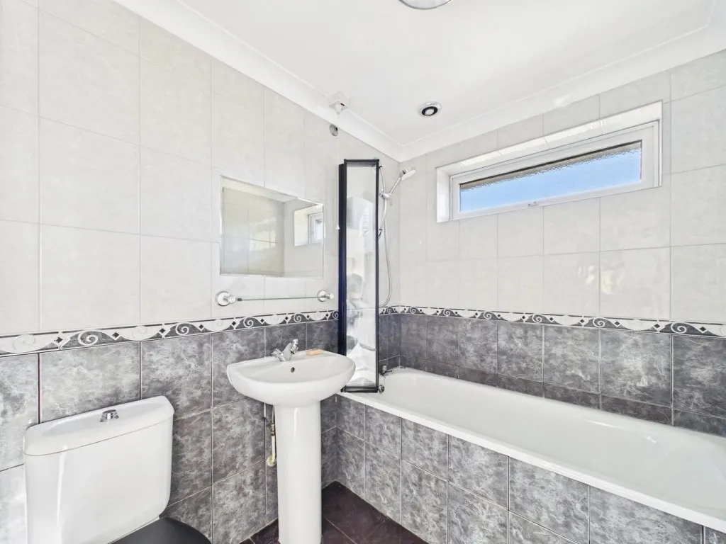 Halsey Drive, Hitchin, SG4, photo 9