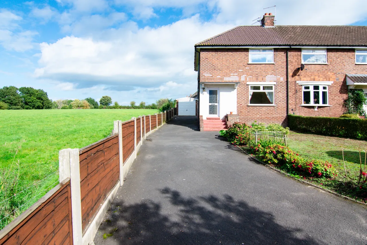 St. Johns Avenue, Lostock Gralam, CW9, photo 20