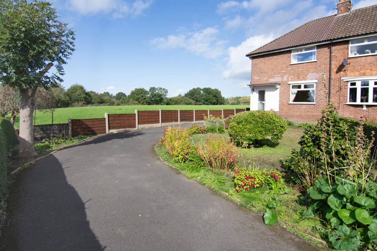 St. Johns Avenue, Lostock Gralam, CW9, photo 19