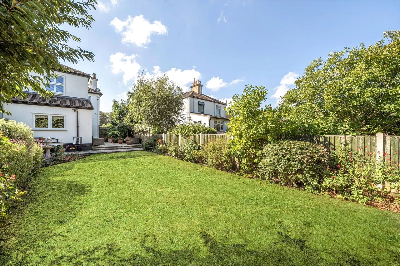 Sandy Lane North, Wallington, SM6 8LJ, photo 2