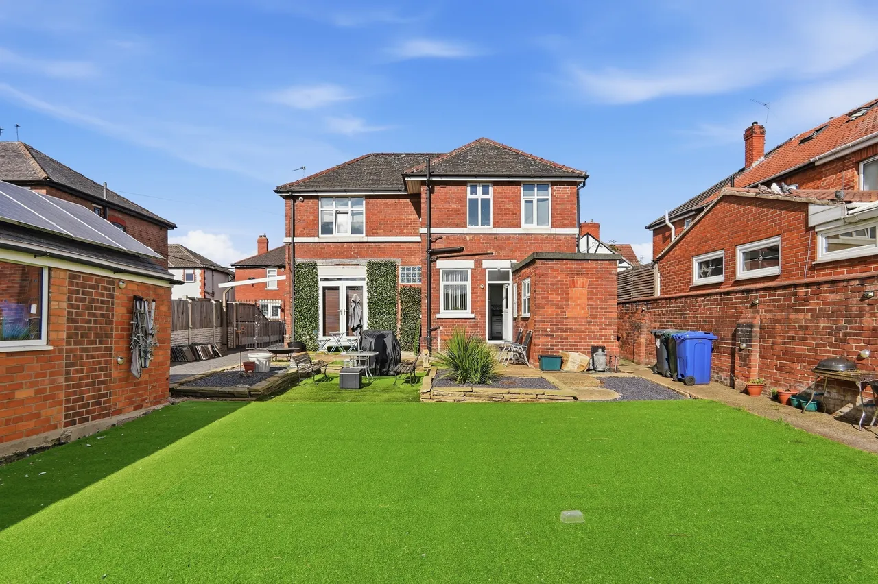 St Hildas Road, Belle Vue, DN4, photo 20