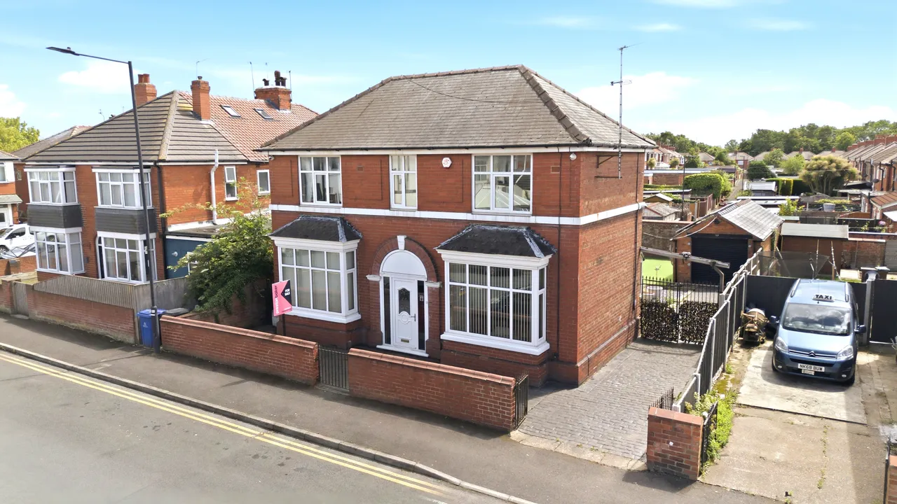 3 bed house for sale, St Hildas Road, Belle Vue, DN4