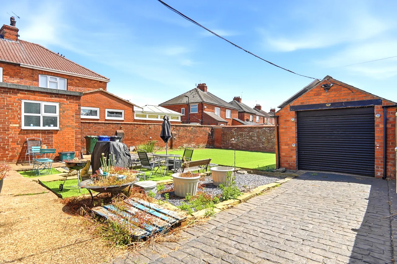 St Hildas Road, Belle Vue, DN4, photo 22