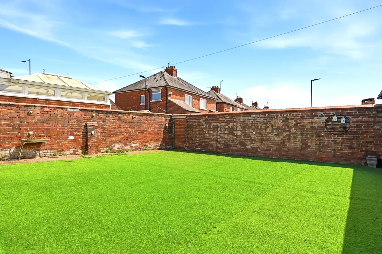 St Hildas Road, Belle Vue, DN4, photo 21