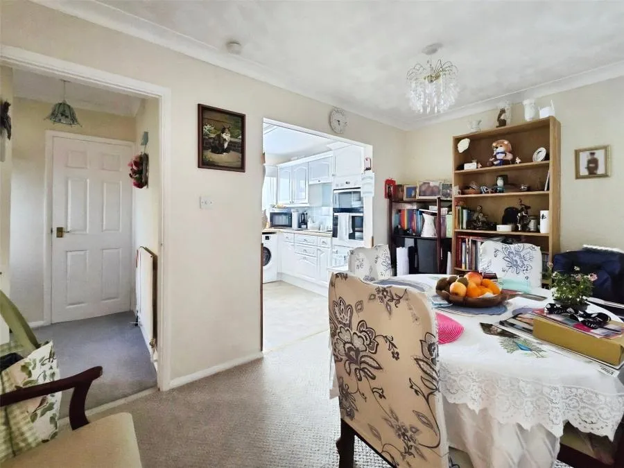 Maynard Close, Gosport, PO13, photo 4