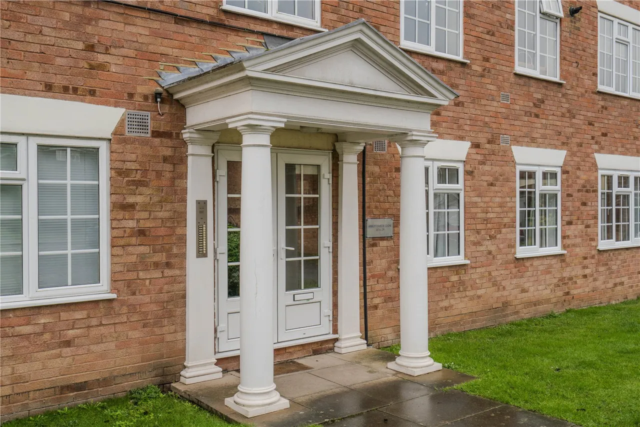 Abbottsmede Close, Twickenham, TW1, photo 11
