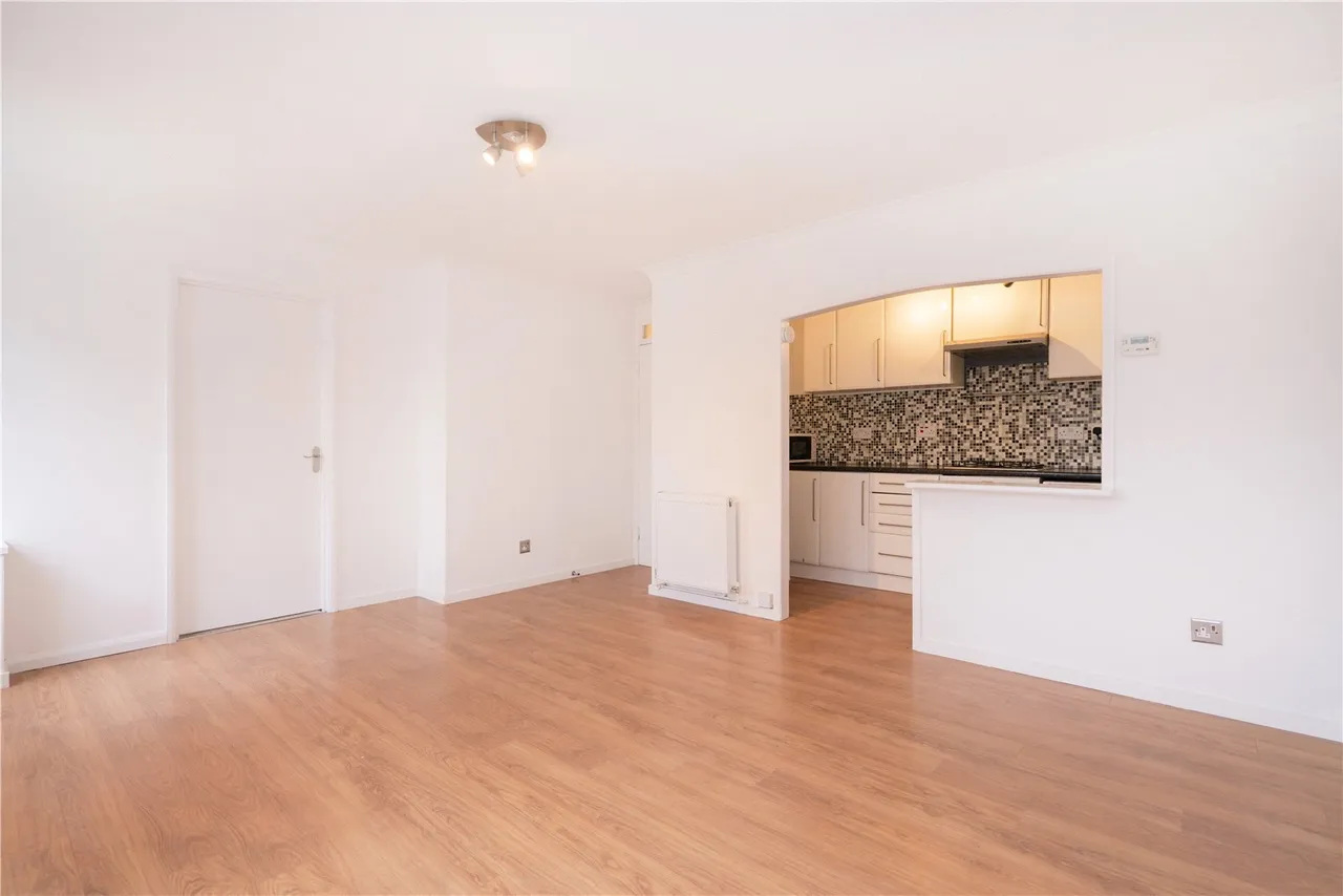 Abbottsmede Close, Twickenham, TW1, photo 6