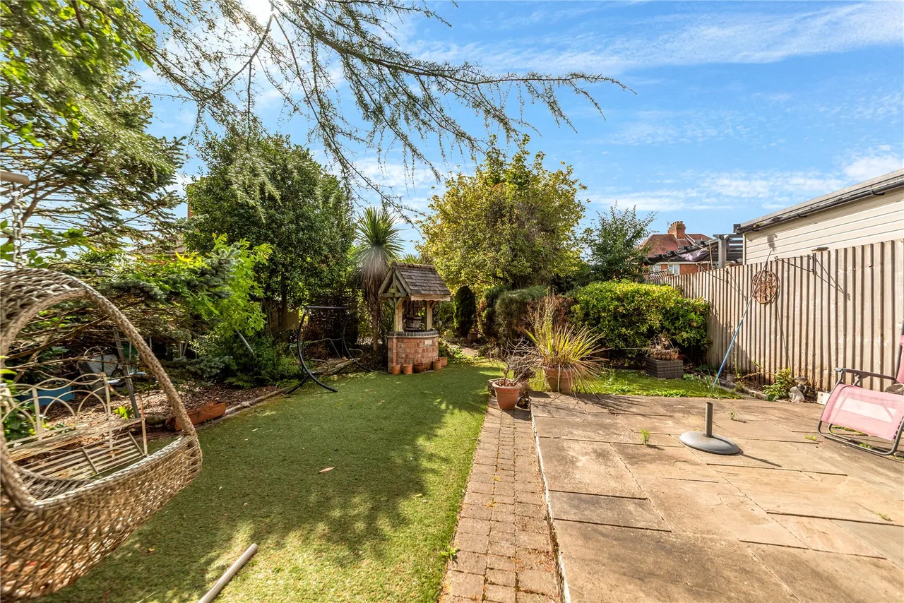 Cyprus Avenue, Astwood Bank, Redditch, Worcestershire, B96 6HF, photo 44