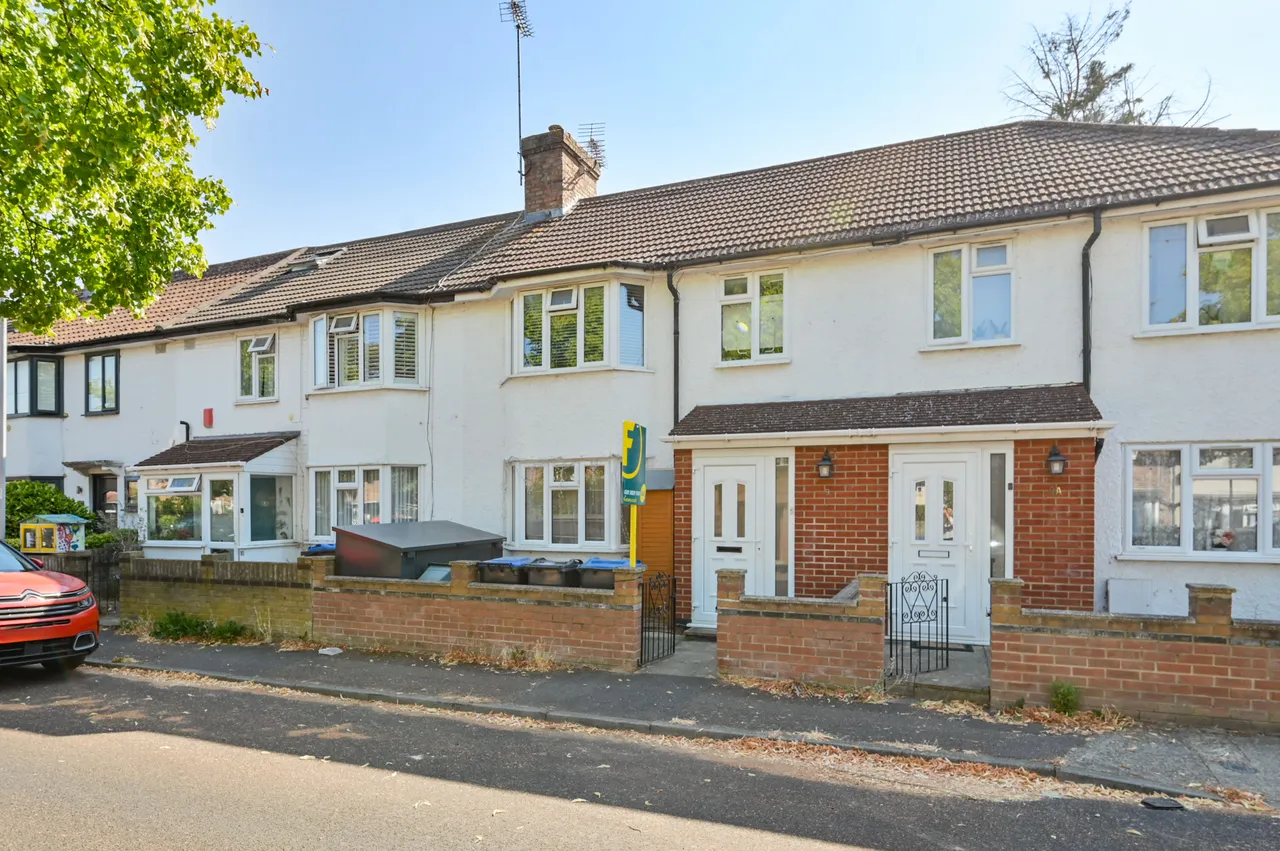 3 bed house for sale — 9 Long Walk, New Malden